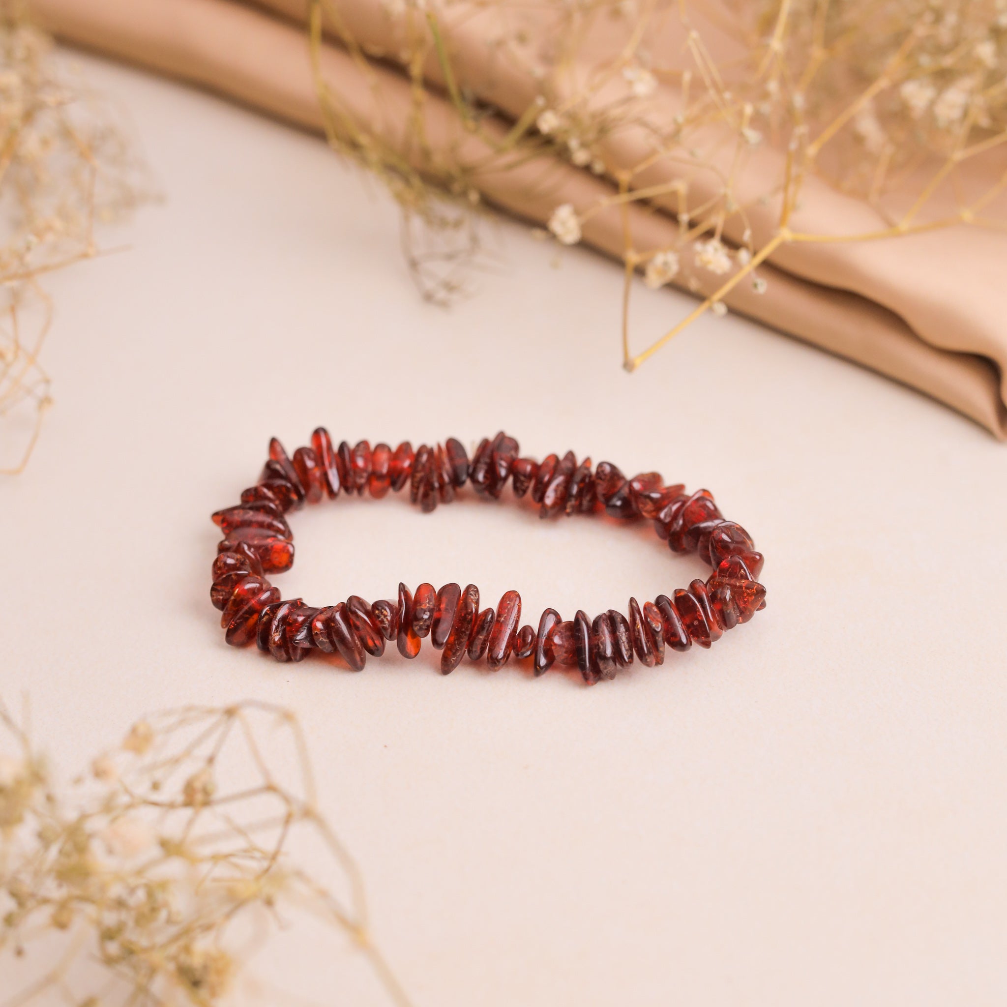 NATURAL AMBER CHIPS BRACELET