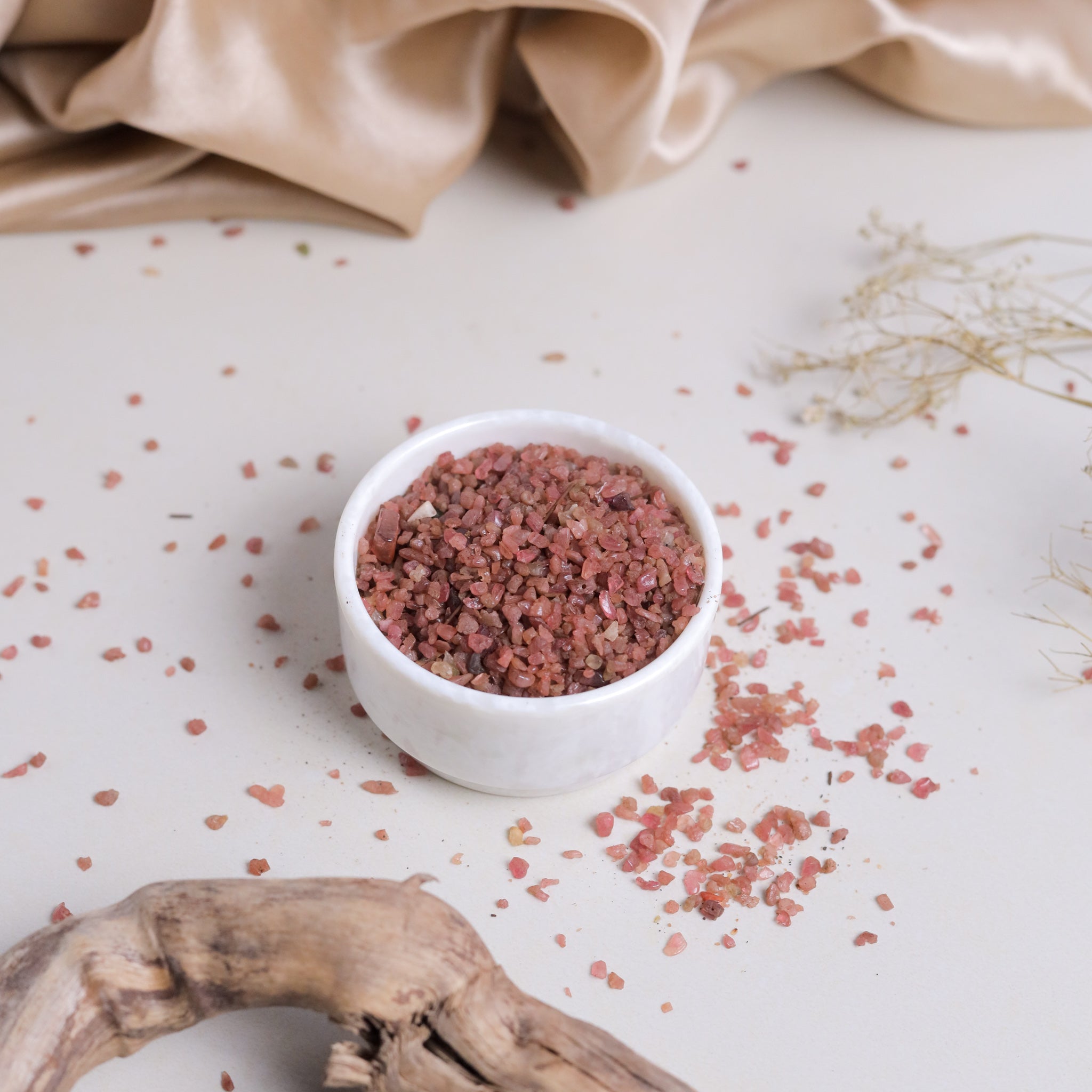NATURAL HESSONITE GARNET CHIPS