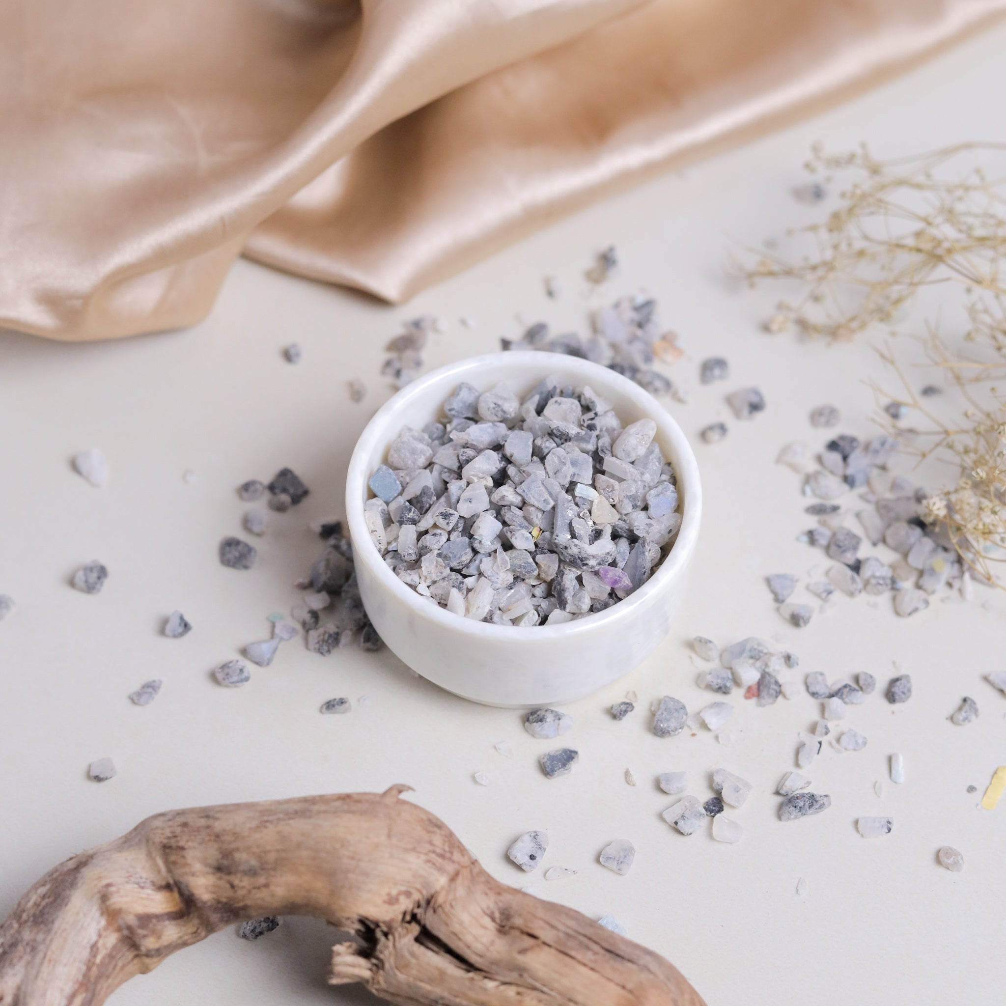 NATURAL RAINBOW MOONSTONE CHIPS