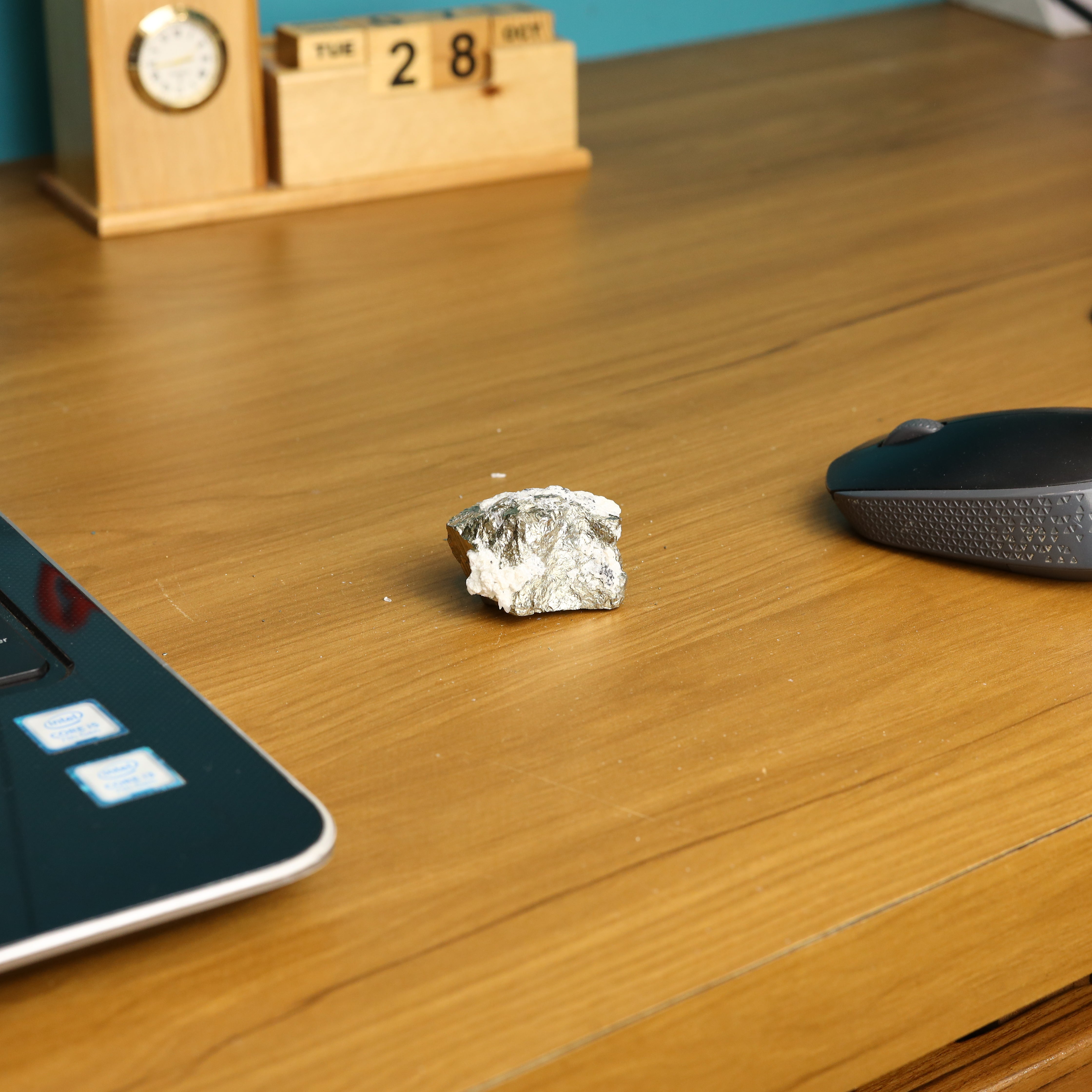 NATURAL PYRITE CLUSTER (68 GRAMS)