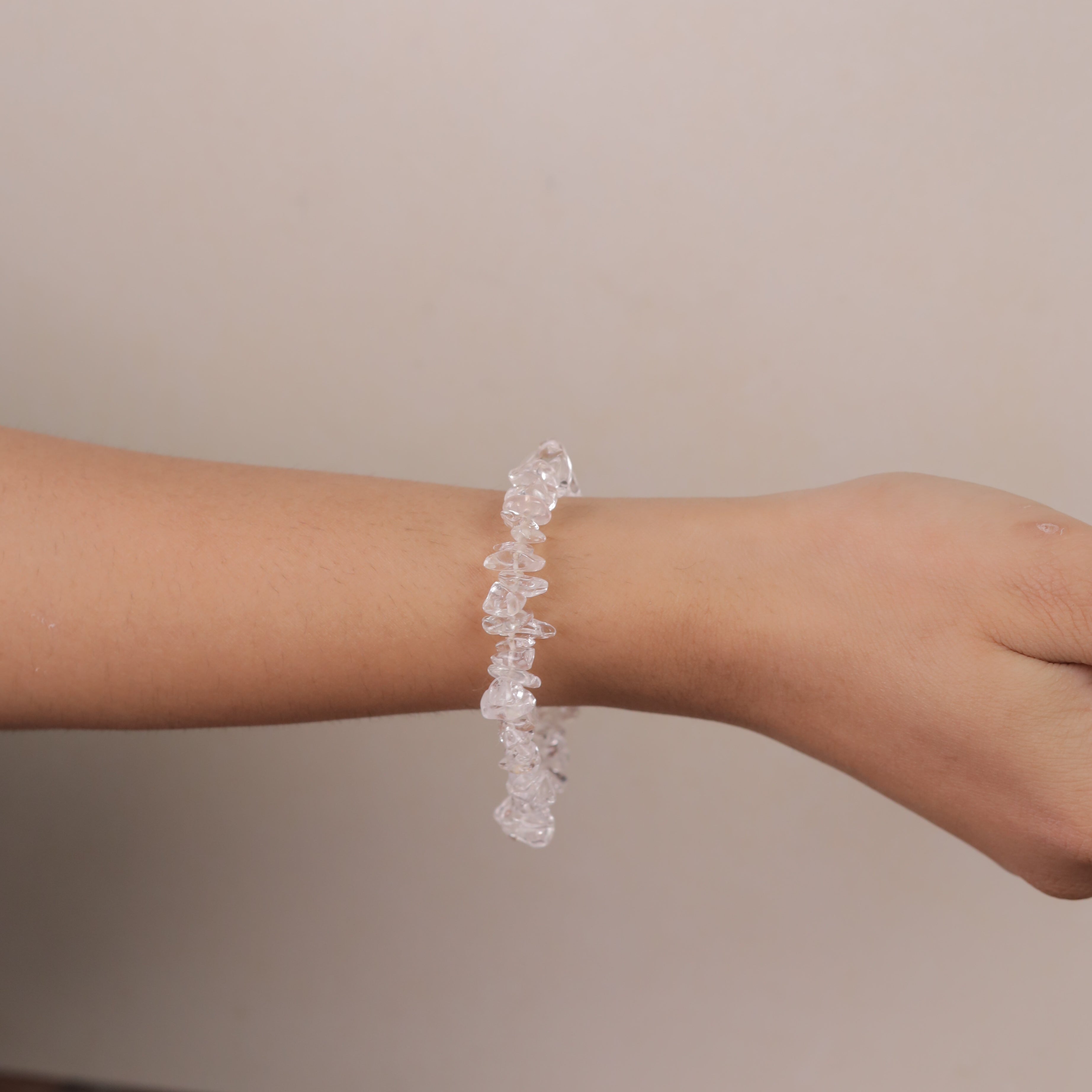 NATURAL CLEAR QUARTZ CHIPS STONE BRACELET