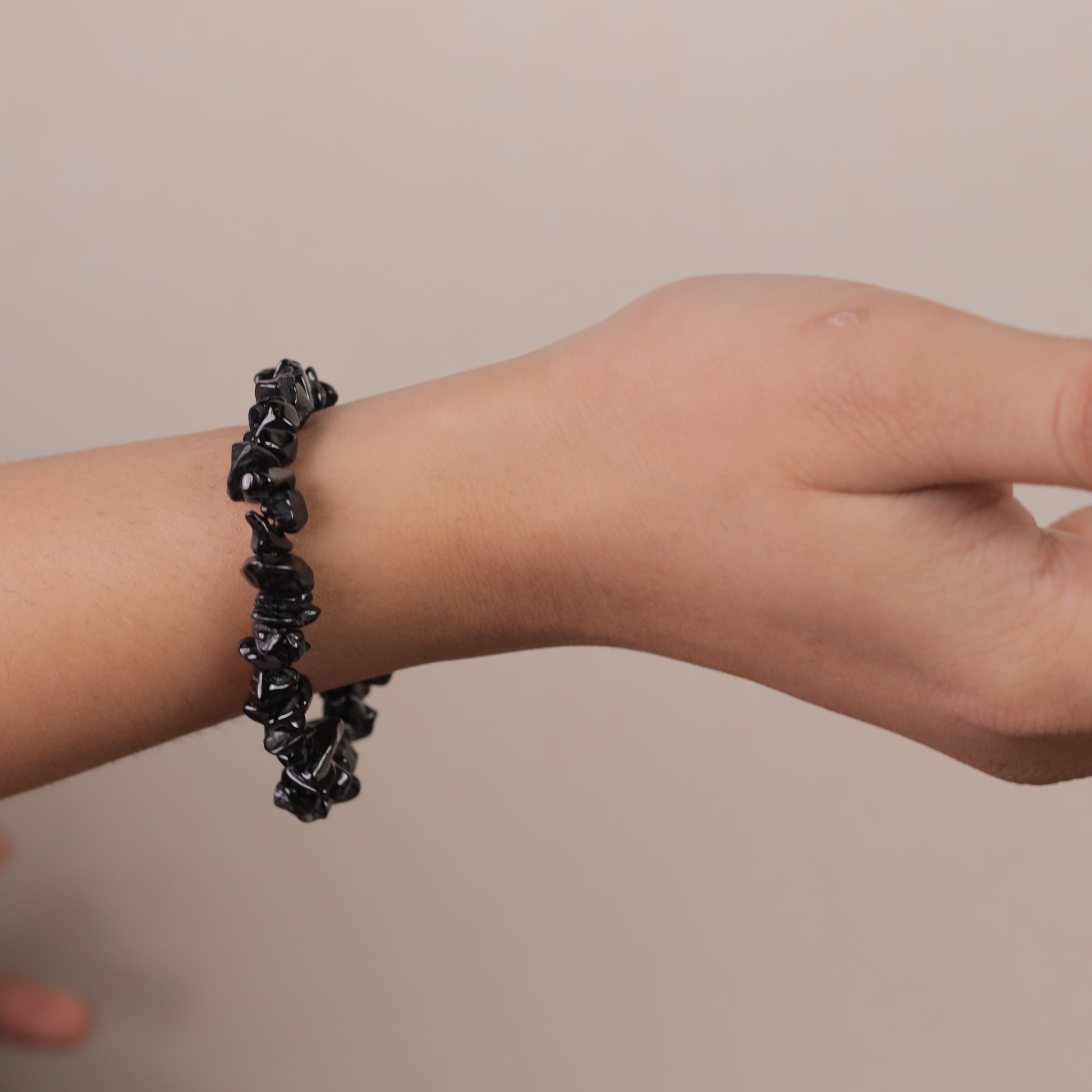 NATURAL BLACK TOURMALINE CHIPS BRACELET