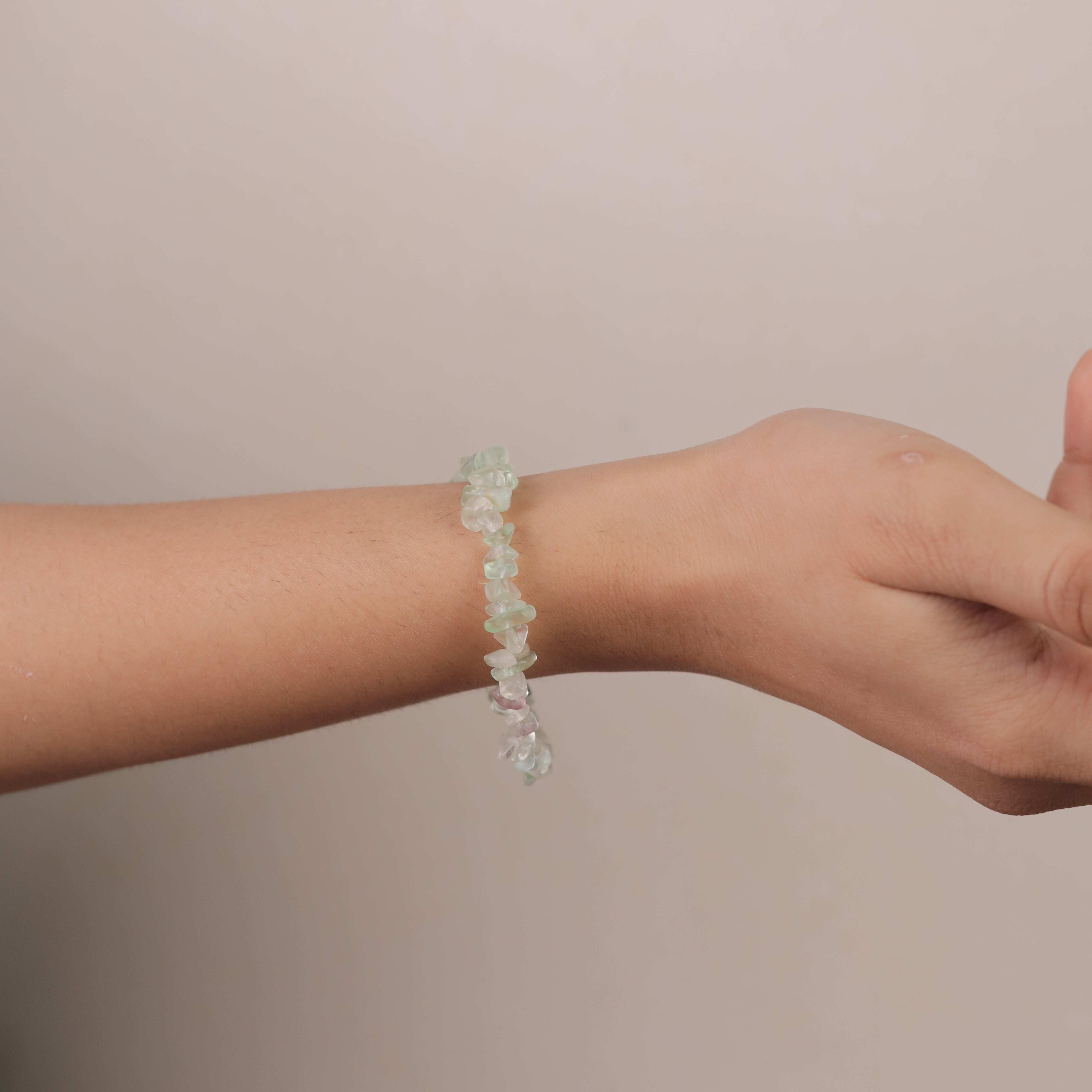 NATURAL MULTI FLUORITE CHIPS STONE BRACELET