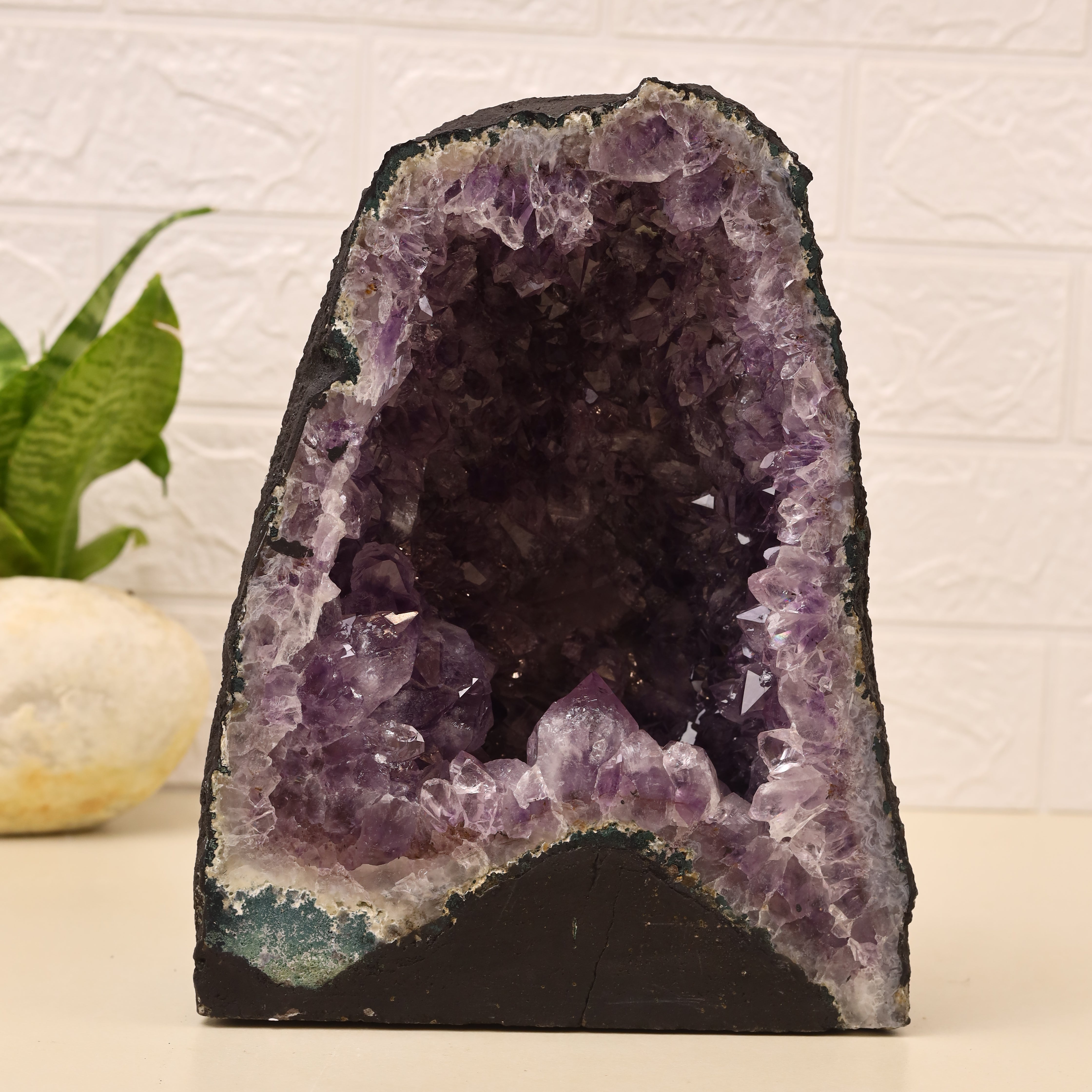 Amethyst Cluster Geode 6.18 kg