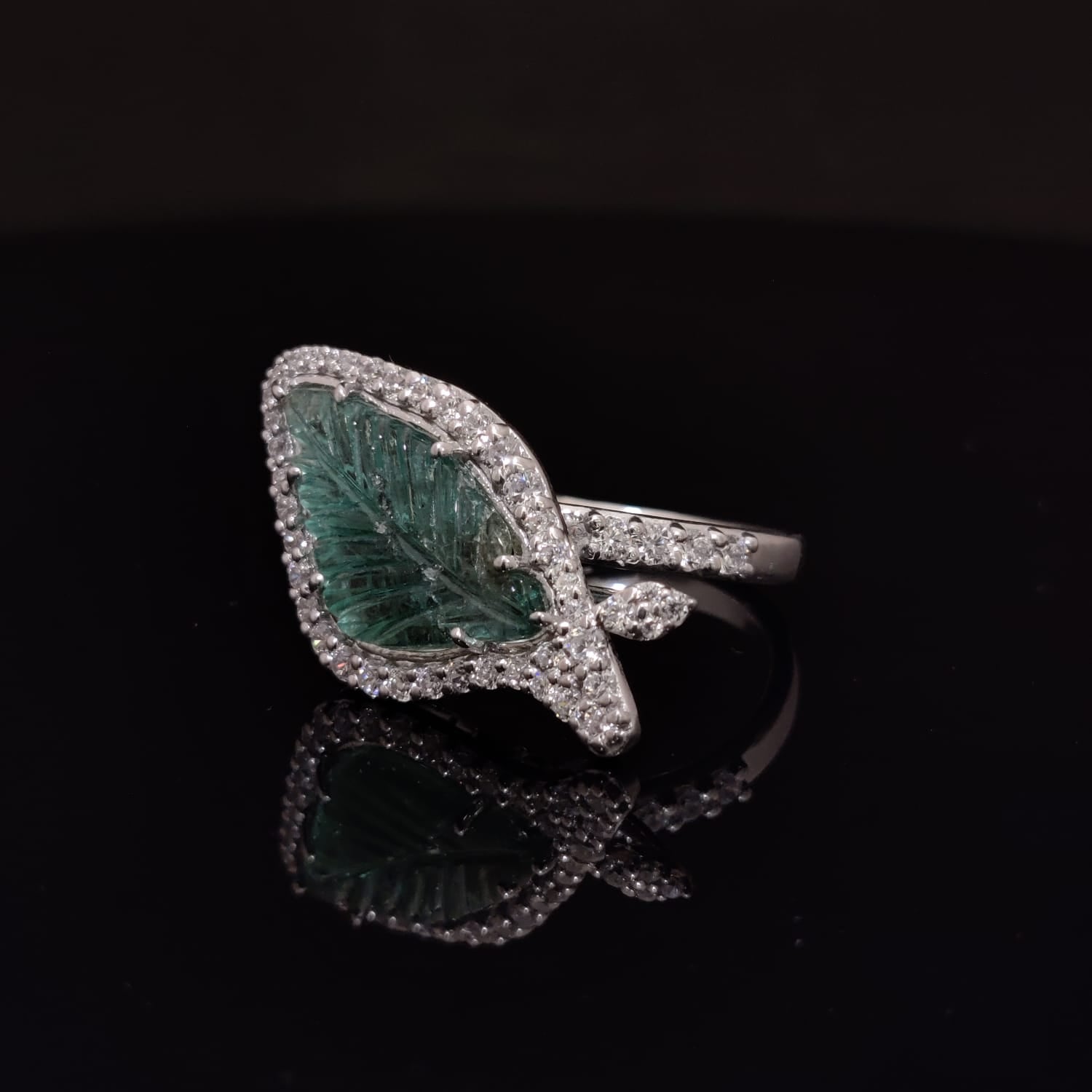 Emerald Leaf Ring