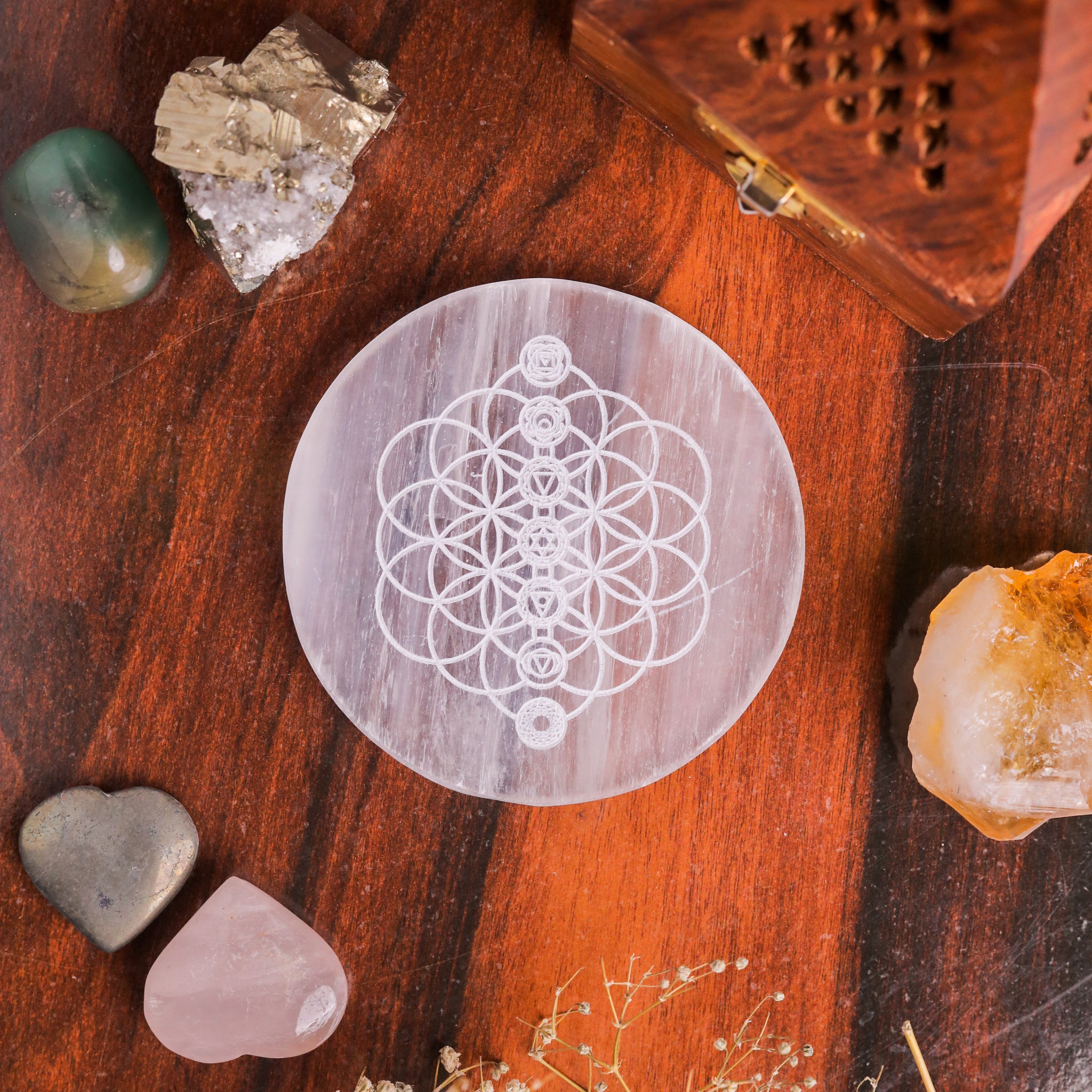 Natural Selenite Chakra Balancing Round Plate – Crystal Energy Tool