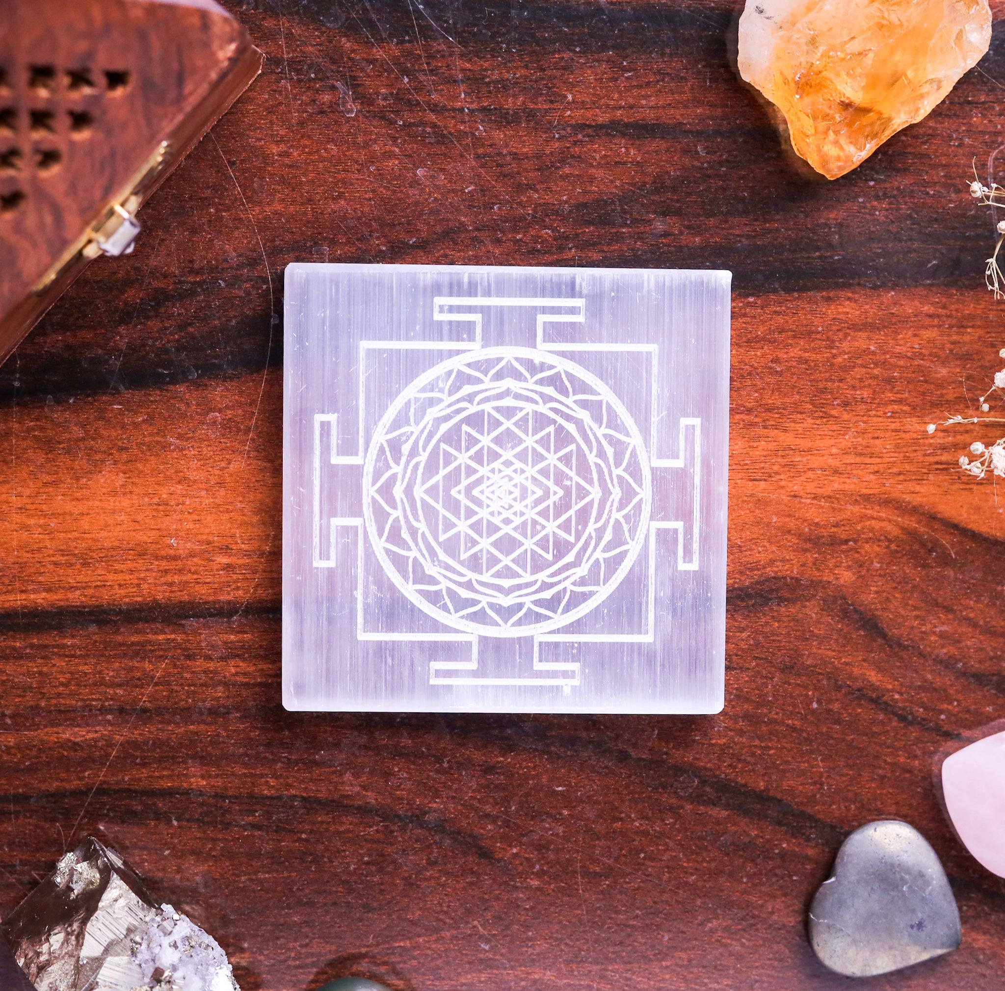 Natural Selenite Plate – Crystal Charging Cleansing Tool 3x3 Inch