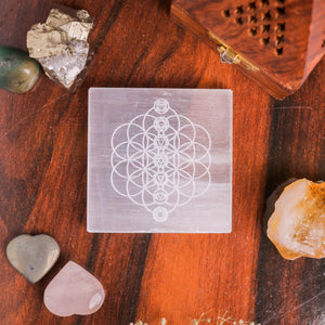 Natural Selenite Round Plate – Crystal Charging Cleansing Tool