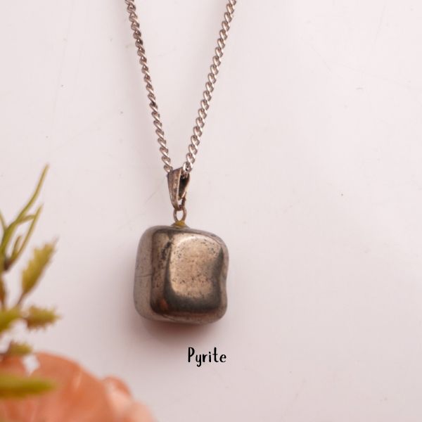Natural Tumble Pendant Close Up – Crystal Stone Detail