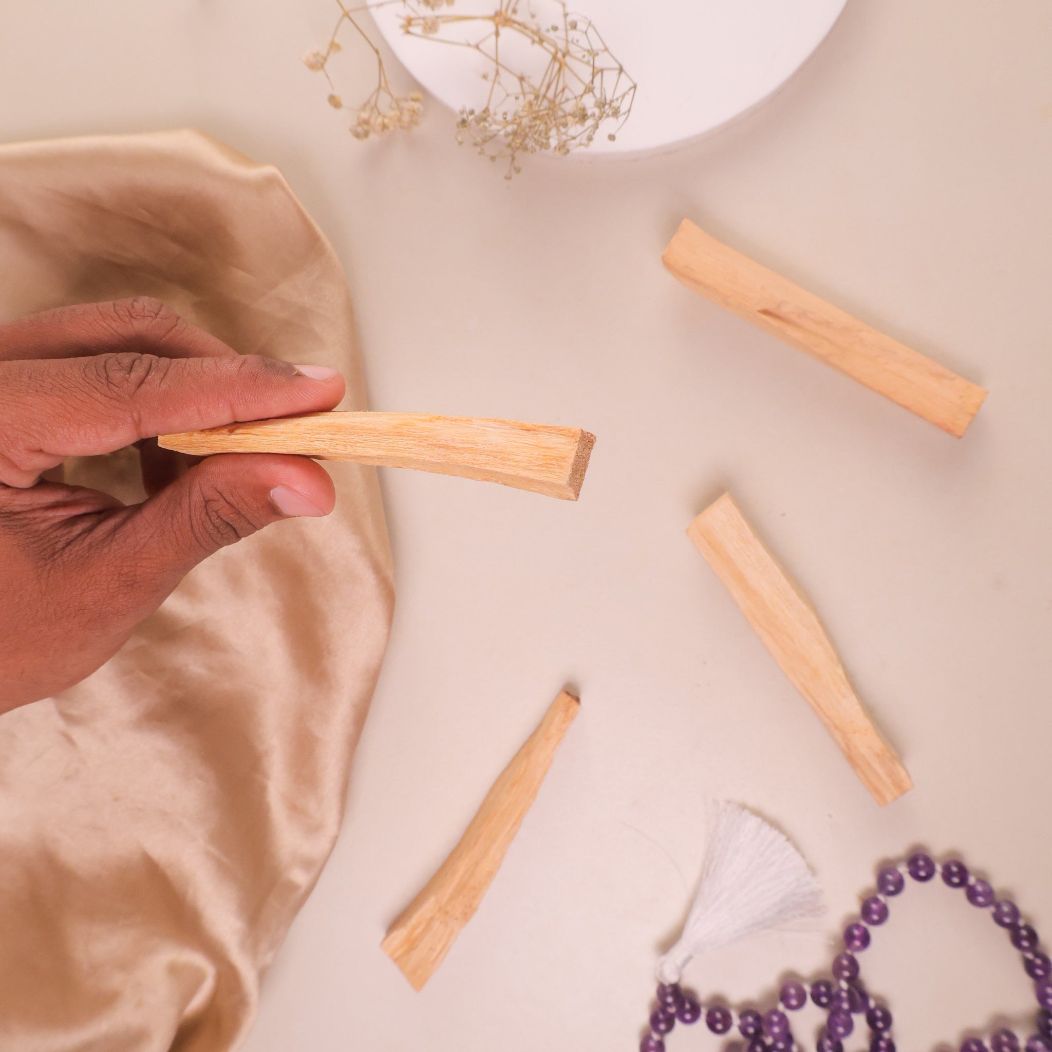 Palo Santo Stick Close Up – Natural Aromatic Wood